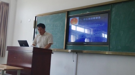 劳动关系学院开展“说专业”活动