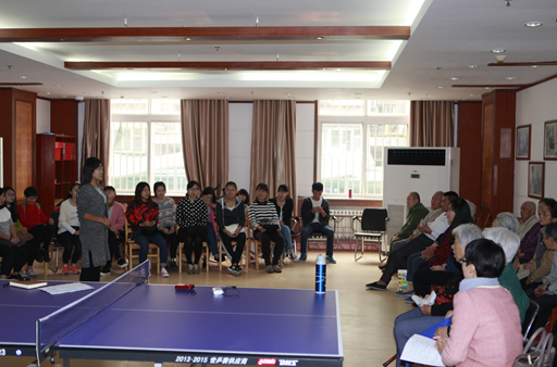 社工师生到社会福利院开展康乐小组活动